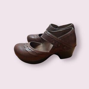 Dansko Harlow Mary Jane Shoes
Women’s Size 37